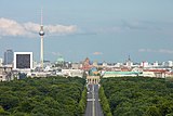 Blick über Berlin mit dem Fernsehturm als Landmarke im Hintergrund