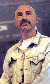 Tony Levin (Bassgitarrist von King Crimson)