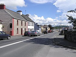 Ortseinfahrt nach Ballybofey (2007)
