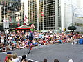 Xiếc tại Buskers Festival 2005, Ottawa, Canada.