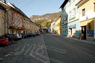 Hauptplatz von Bad Eisenkappel – glavni trg Železne Kaple