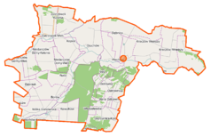 Mapa konturowa gminy Kazanów, blisko centrum na dole znajduje się punkt z opisem „Ostrówka”