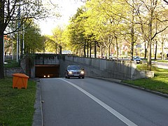 Tunnelausfahrt in den Franz-Josef-Strauß-Ring