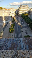 The Foch avenue as seen from the Porte du Peyrou.