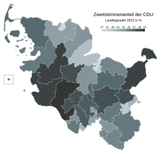 Christlich Demokratische Union ﻿Höchstwerte: 50,3 % (Mittelholstein) 49,6 % (Dithmarschen-Schleswig) 49,2 % (Dithmarschen-Süd) 49,1 % (Ostholstein-Nord) 48,8 % (Segeberg-Ost) ﻿Tiefstwerte: 28,3 % (Kiel-West) 29,4 % (Flensburg) 30,7 % (Kiel-Nord) 31,1 % (Lübeck-Süd) 34,1 % (Kiel-Ost)