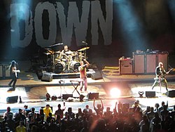 System of a Down tampil di Wantagh, New York, pada tahun 2012