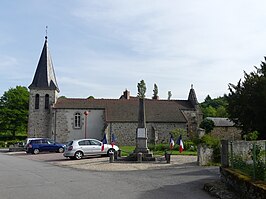 Kerk en oorlogsmonument Saint-Marc