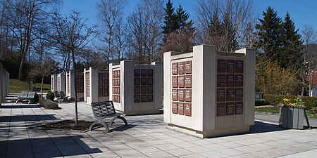 Zeitgenössisches Kolumbarium in Ebingen