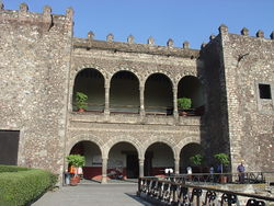 Cortés Sarayı (Palacio de Cortés)