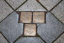 3 Stolpersteine