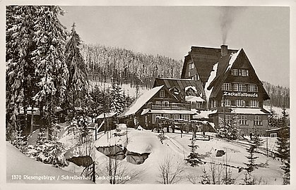 Der Vorgängerbau 1925, ein Jahr nach dem Neubau