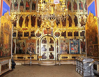 Reliquary of St. Arsenios of Elassonna, in the Theotokos-Nativity Cathedral of the Kremlin.