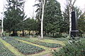 Blick auf den Ausländerfriedhof (südlicher Teil), rechts am Rande ist das Polnische Ehrenmal zu sehen.