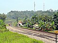 Emplasemen Stasiun Ijo lama dengan Terowongan Ijo di kejauhan, 2015