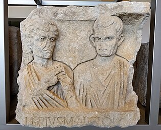 Grabstele. Hochzeitsszene von Quita Silvana und Valerius Philologus. 2. Jh. n. Chr.