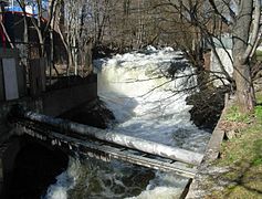 Nedre Foss, sett nedenfra Foto: Helge Høifødt