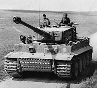 Bundesarchiv Bild 101I-299-1805-16, Nordfrankreich, Panzer VI (Tiger I).2