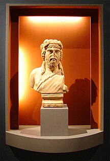 Μαρμάρινη προτομή του θεού Διονύσου, Αρχαιολογικό Μουσείο Δράμας.