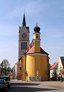 Stadtpfarrkirche mit St.-Anna-Kapelle