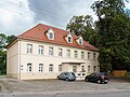 Gasthaus, sowjetischer Ehrenfriedhof mit Ehrenmal sowie Gedenkstein für die Opfer des Faschismus (Einzeldenkmale zu ID-Nr. 09305859)