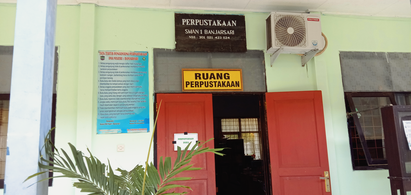 Pintu ruang perpustakaan