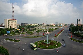 A landspace of the central square.