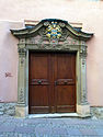 Untere Herrngasse 8, „Barockes Portal“[13]