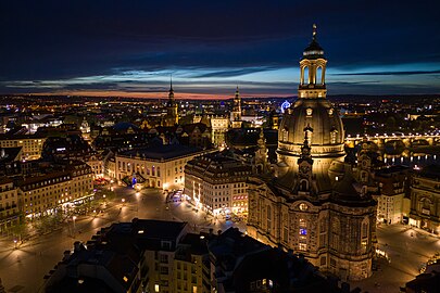 Frauenkirche und Neumarkt bei Nacht, 2024