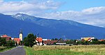 Vavrišovo gezien vanuit de doorgaande weg.