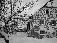 Altes Bauernhaus aus Granit