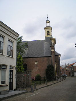 Oliestraat met de Rooms Katholieke Kerk van St. Martinus