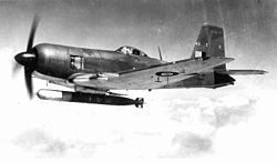 Blackburn Firebrand TF Mk. IV mit Torpedo