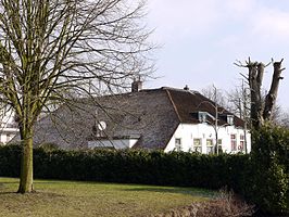 Boerderij aan de Nedereindseweg 302, gebouwd in de 17de eeuw (rijksmonument)