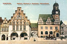 Rathaus und Sparkasse/Bücherei am Markt