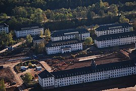 Gebäude der Kaserne Feyen/Castelnau zu Beginn der Umbauphase (2012)