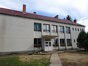 Revleanyvar School