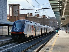 Nuovo ETR521 della FL1 in partenza da Roma Tiburtina