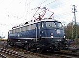 28. KW Die Elektrolokomotive DB 110 348 bei einer Fahrzeugparade des DB Museums Koblenz im April 2010.