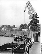 Binnenhafen Dresden bei Niedrigwasser 1970