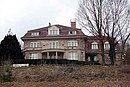 Villa Herpich mit Gedenktafel in Erinnerung an den Wohnsitz der sowjetischen Delegation zur Potsdamer Konferenz