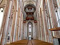 Hauptschiff nach Westen zur Großen Orgel