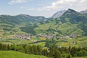 Neu St. Johann (links), Nesslau (rechts)