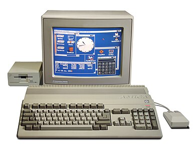 AmigaOS 1.3 işletim sistemiyle çalışan bir Amiga 500