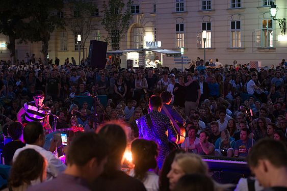 Der Nino aus Wien, MQ Hofmusik (commons)