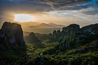 Ηλιοβασίλεμα στα Μετέωρα