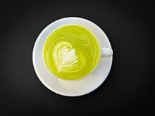 Matcha-Cappucino mit Matcha anstelle von Espresso