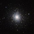 NGC 104 (47 Tucanae) ist ein Kugelsternhaufen