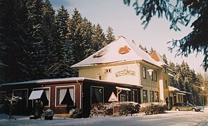 Straßenseite des ehemaligen Bahnhofs Altenau (Oberharz) (Aufnahme von 2003)