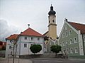 Rathaus und Kirche