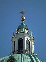 Wiener Karlskirche, Tamboursäulen der Kuppel[12]